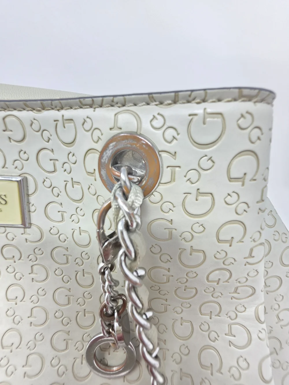 GUESS Bag Cream Monogram Chain-Handle Purse